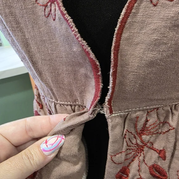 Vintage Y2K Nanette Lepore 10 Girlie Embroidered Floral Ruffle Top Babydoll - Picture 8 of 14